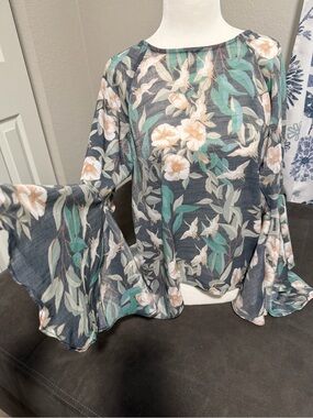 LC Lauren Conrad Floral Bell-Sleeve Blouse in Charcoal Gray, Green and Peach
